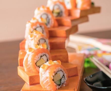 Salmon Lover Sushi Set 